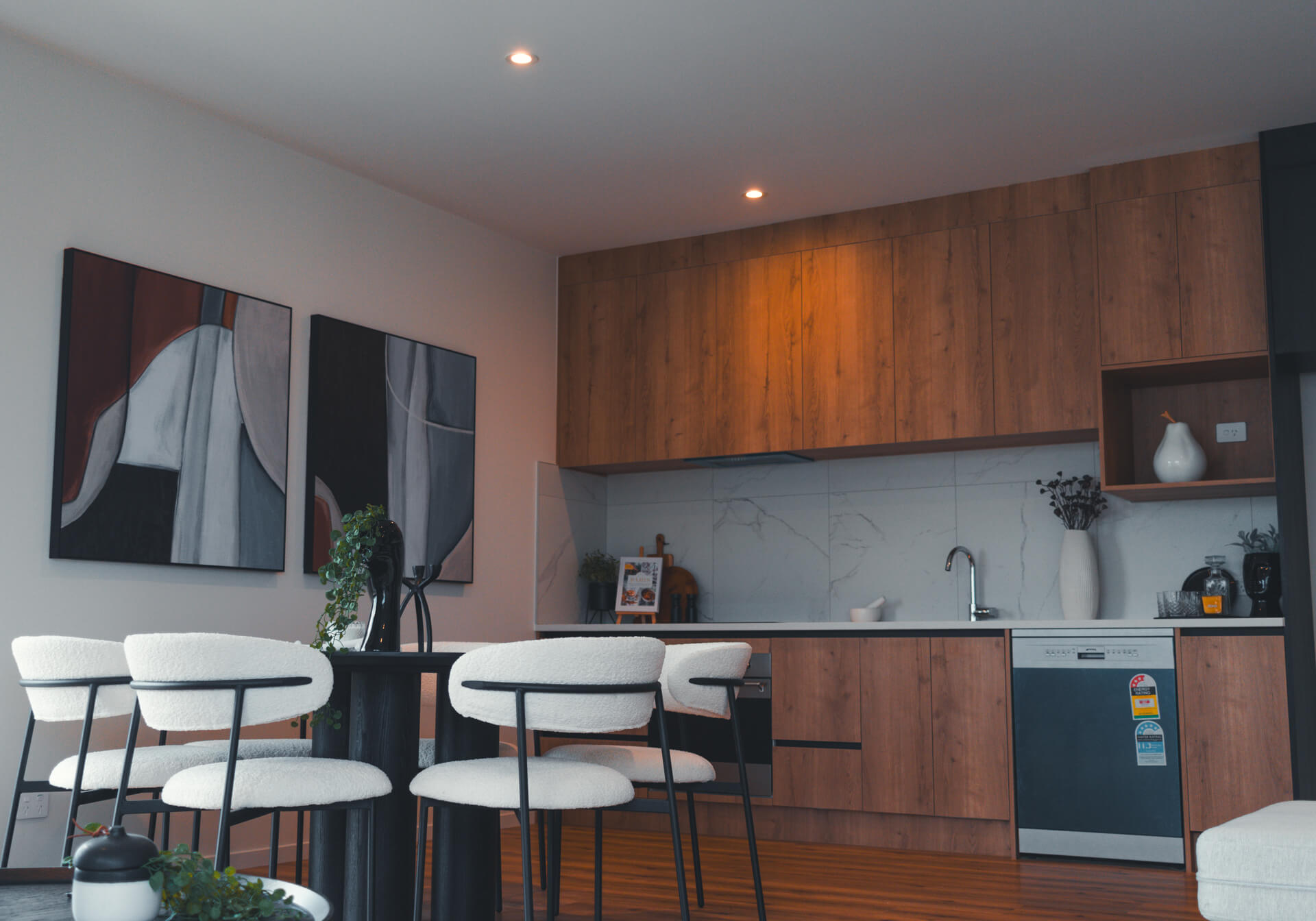 ORMISTON GARDENS - Image 2